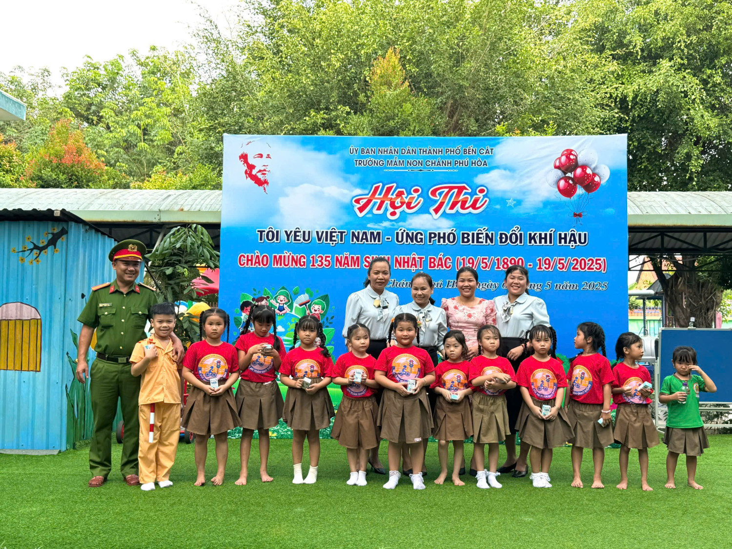 Trường Mầm non Chánh Phú Hòa tổ chức Hội thi “Tôi yêu Việt Nam - Ứng phó biến đổi khí hậu”